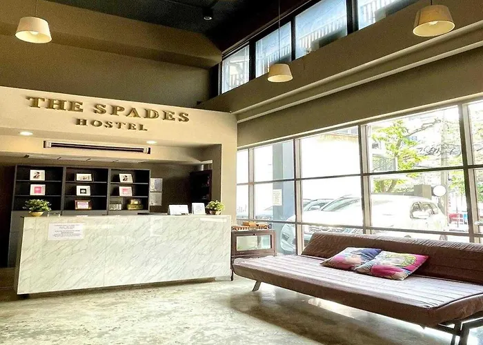 Hotel Dancenter The Spades 3*